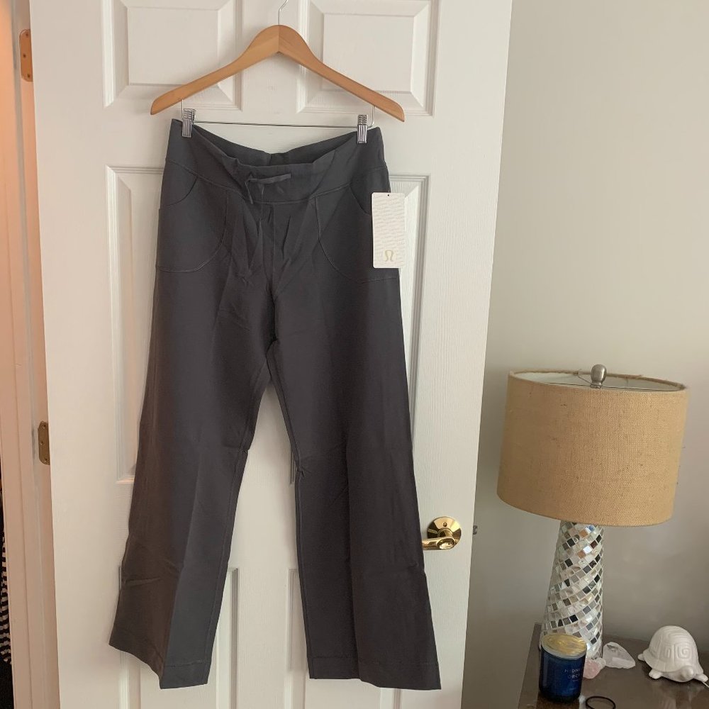 New Lululemon Still Pant 10